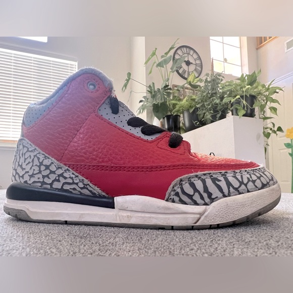 Kids Nike Air Jordan 3 Retro Red - Size 10.5C - Picture 5 of 7